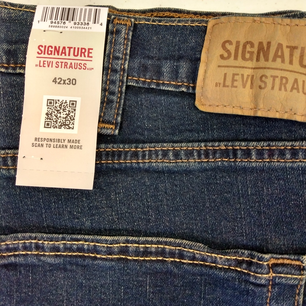 Brand New Levi Strauss Signature Fit Jeans